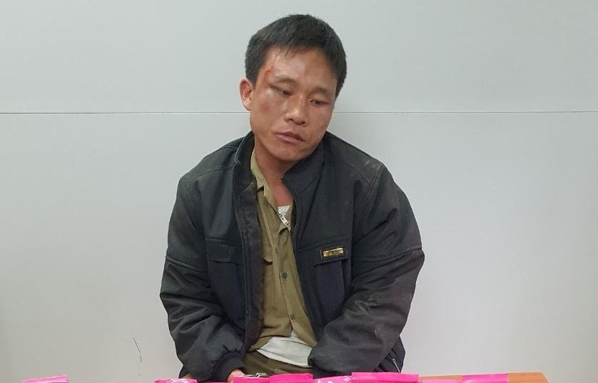 kẻ buôn ma túy cắn công an ảnh 1 ke buon ma tuy can cong an anh 1