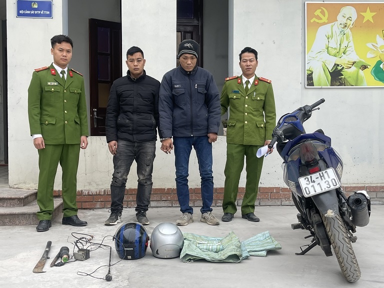 hai ke trom cho chong tra anh 1