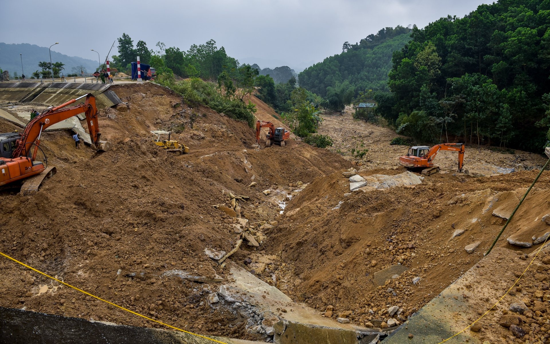 tuyen kenh 4.300 ty dut gay anh 2