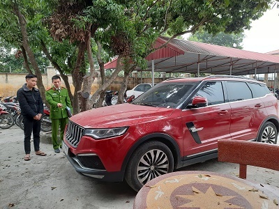 Hồ Văn Khoa ra đầu thú ảnh 2 Ho Van Khoa ra dau thu anh 2