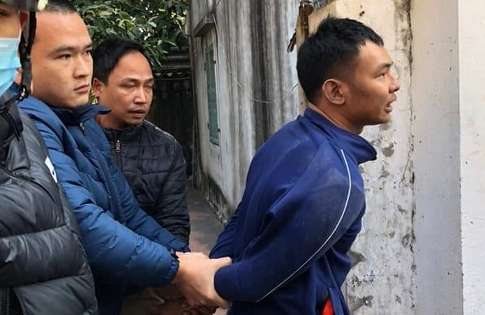 Canh sat tuoc dao cua ke cuop tiem vang hinh anh