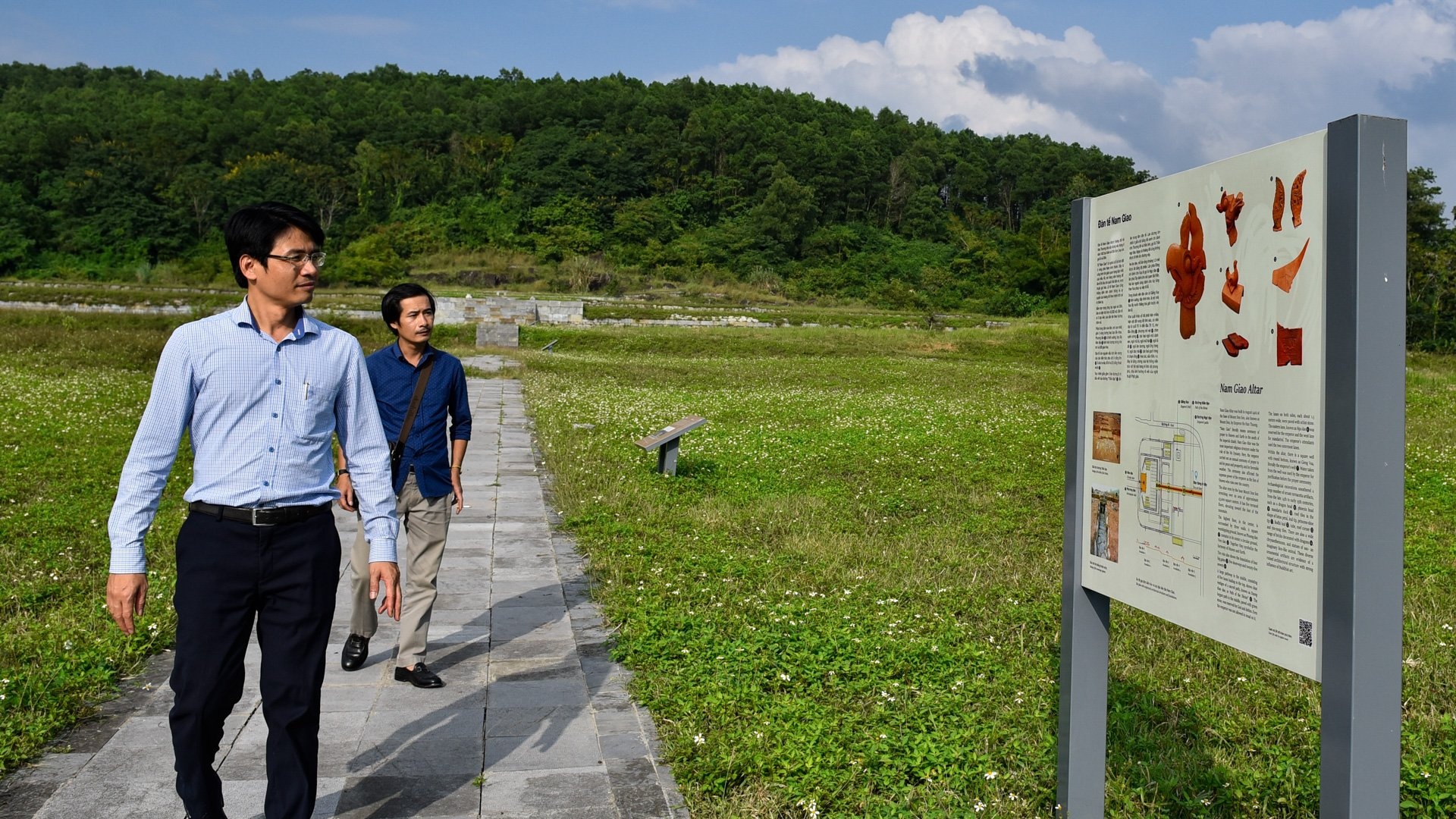 dan te Nam Gao nha Ho anh 14