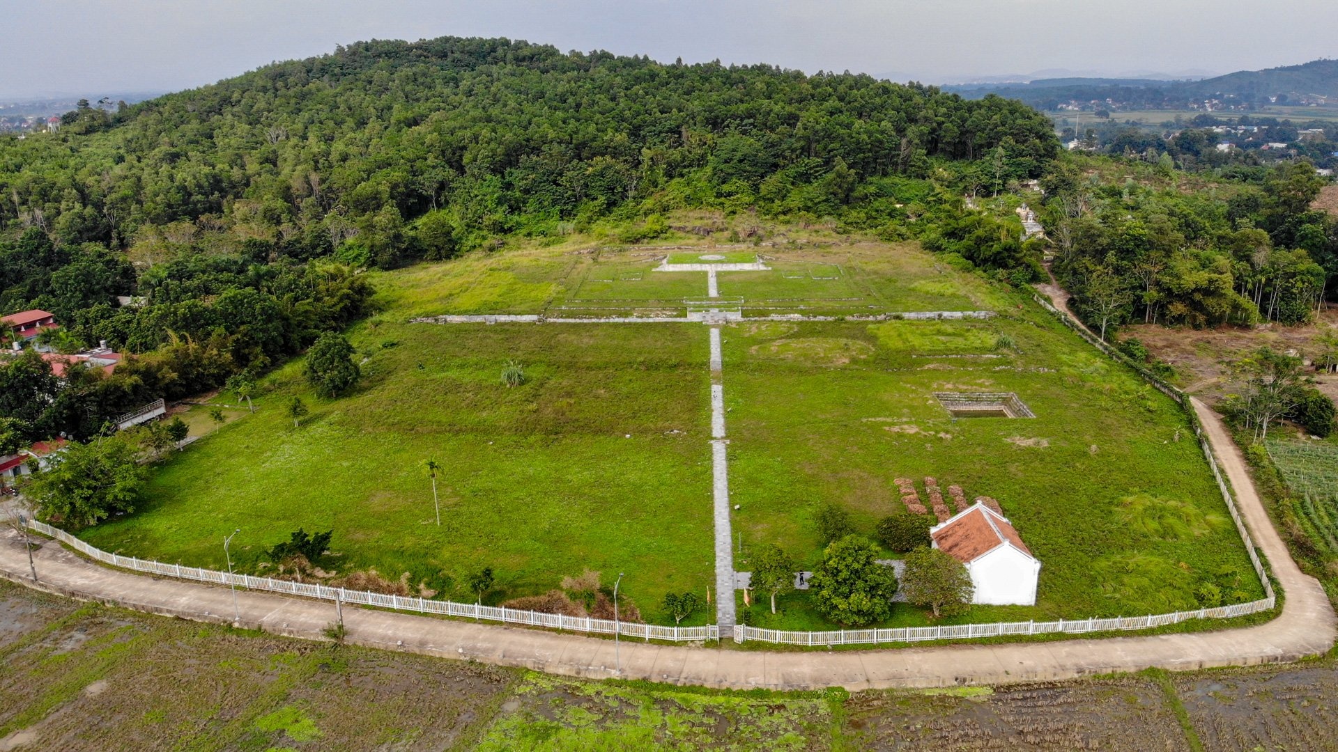 dan te Nam Gao nha Ho anh 1