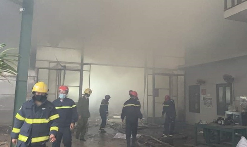 xuong go bi thieu rui anh 2