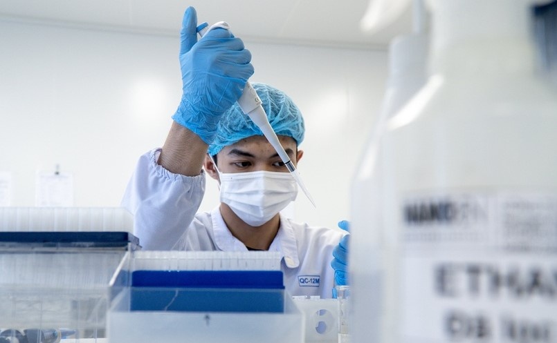 Hai Phong muon mua vaccine cho nguoi dan phong dich Covid-19 hinh anh