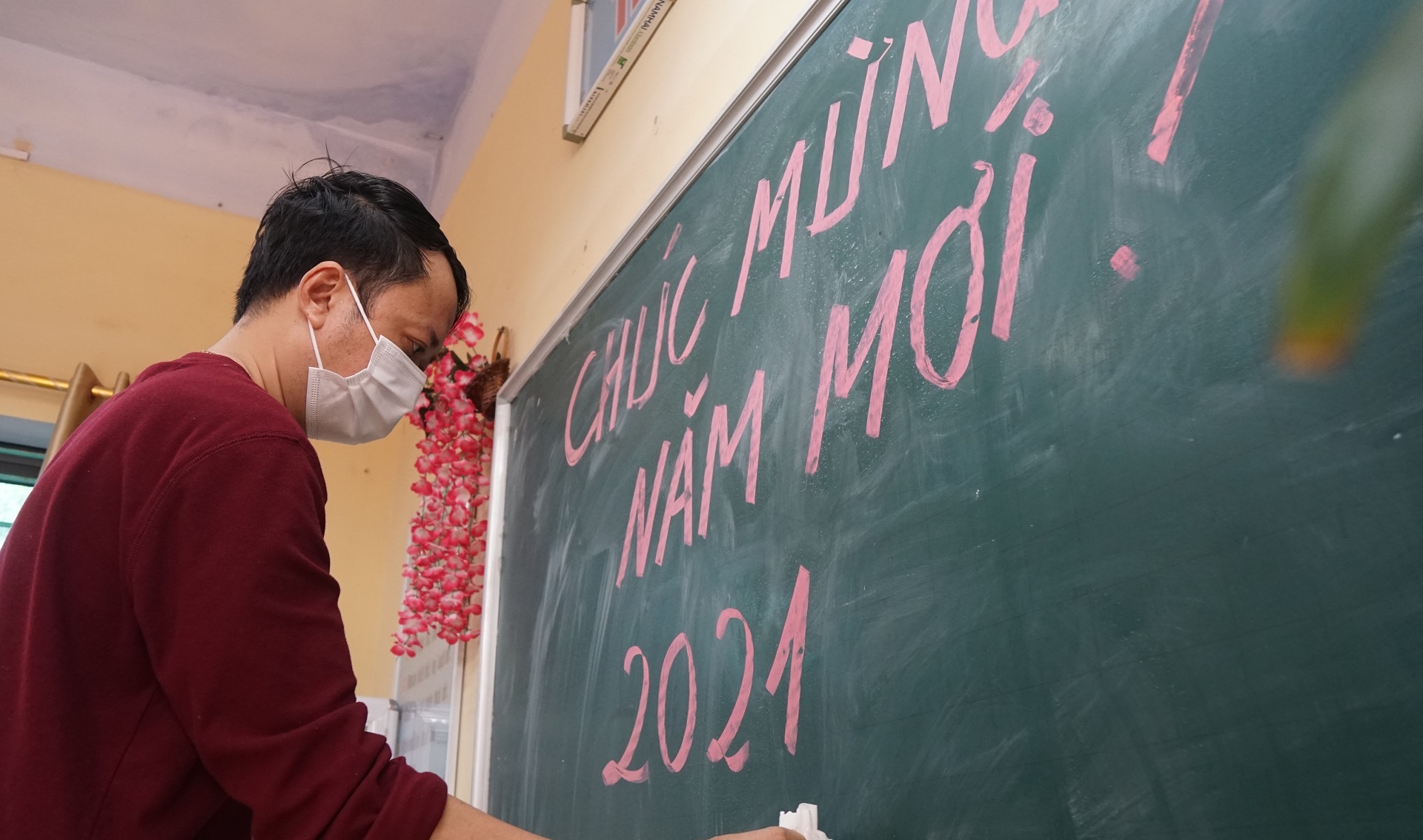 ngay Tet o khu cach ly hoc sinh anh 10