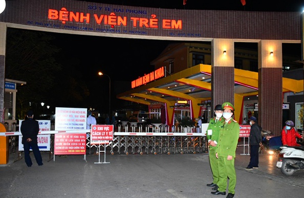 Hai Phong do phong toa Benh vien Tre em hinh anh