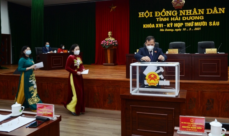 Hai Duong co 2 pho chu tich anh 1