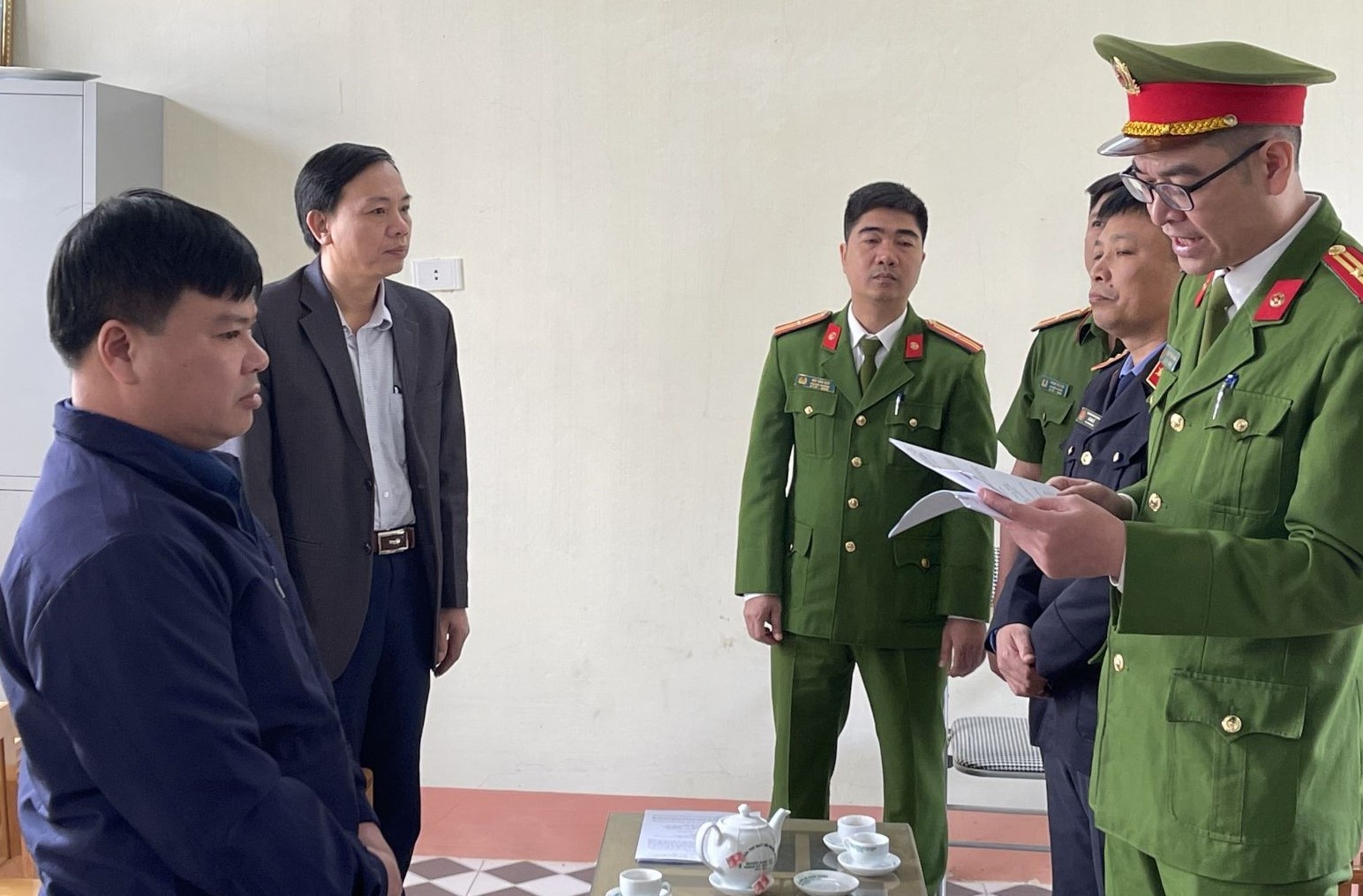 Giam doc ban quan ly du an o Thanh Hoa bi khoi to hinh anh