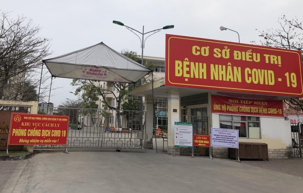 De nghi dung tiep nhan benh nhan Covid-19 tai truong Y te Hai Duong hinh anh