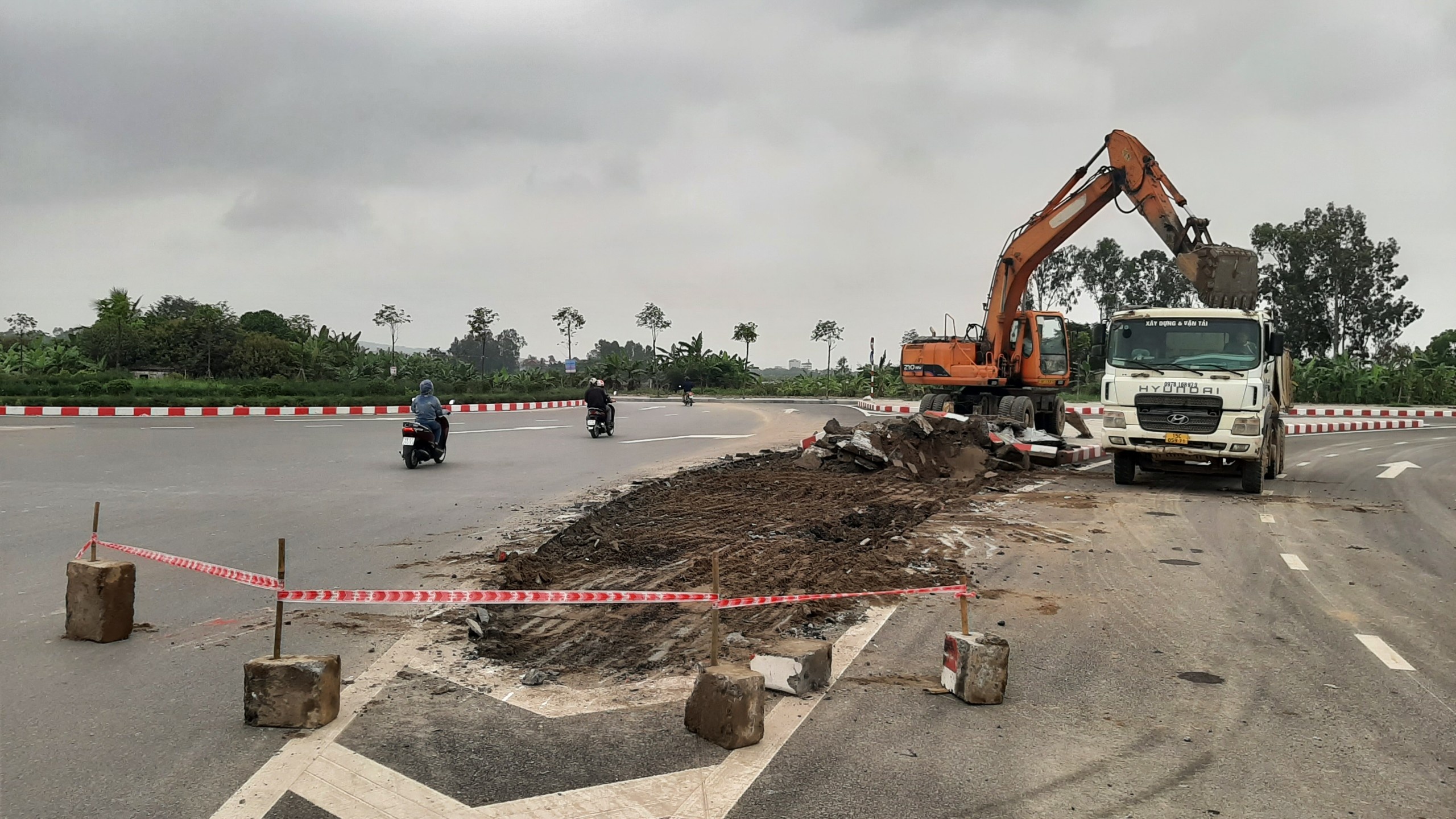 pha khoi be tong bay nguoi dan anh 3