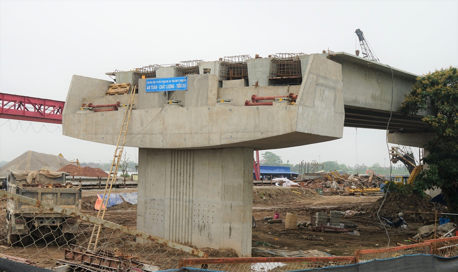 du an cau Quang Thanh cham tien do anh 10