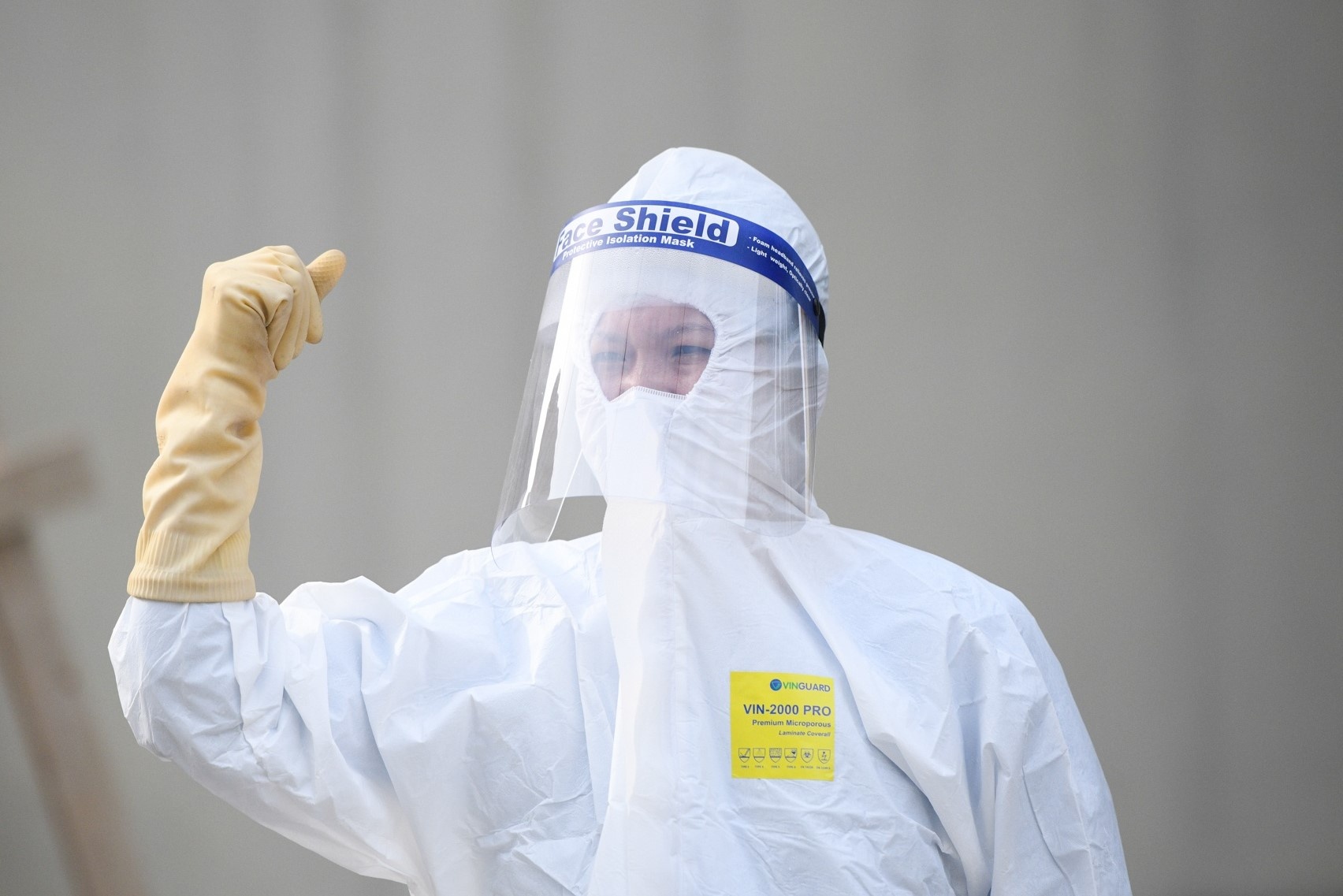 Nu cong an Hai Duong mac Covid-19 tiep xuc hon 30 nguoi hinh anh