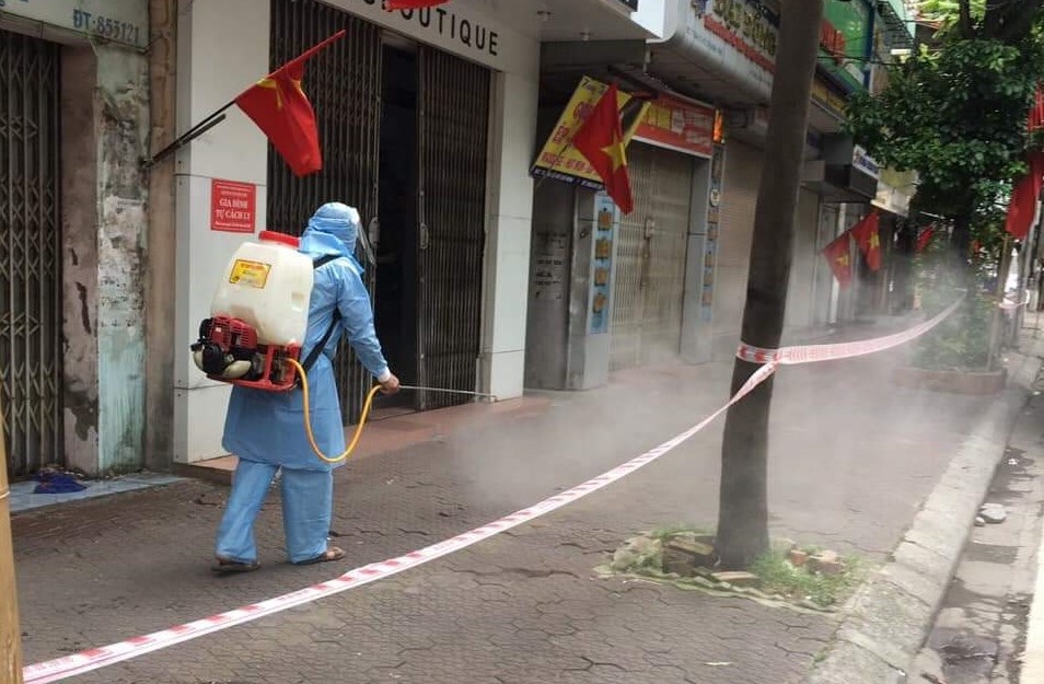 Nguoi dan ong o TP Hai Duong duong tinh voi nCoV hinh anh