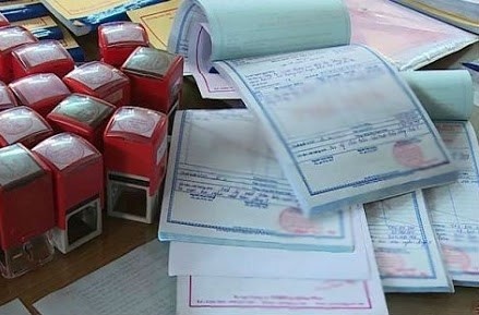 Nguoi phu nu cam dau duong day ban hoa don gia, thu loi hon 200 ty hinh anh