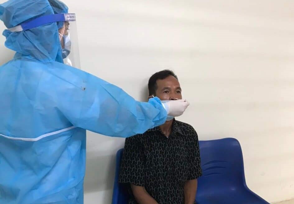 bi cach ly vi den khu gian cach anh 2