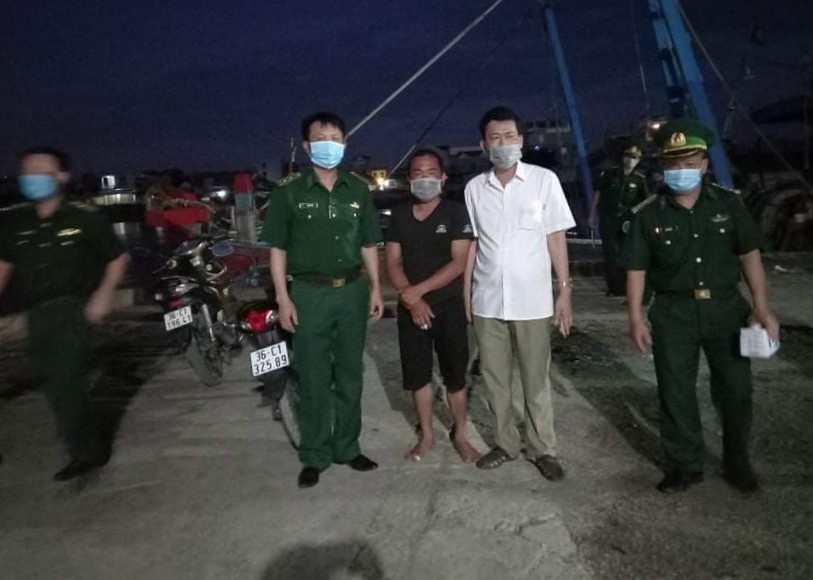 hai ngu dan thoat chet anh 1