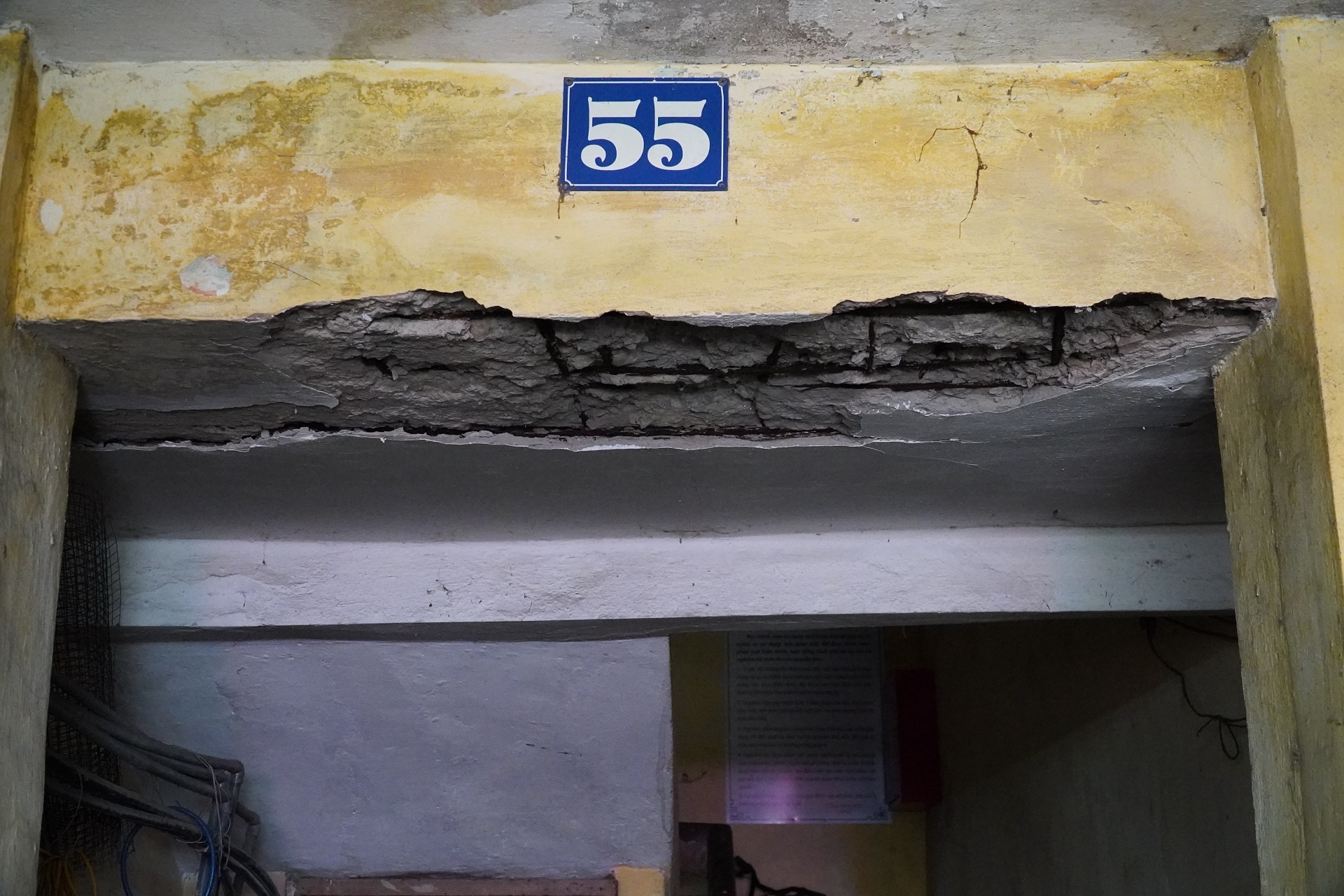 song nom nop trong khu tap the anh 6