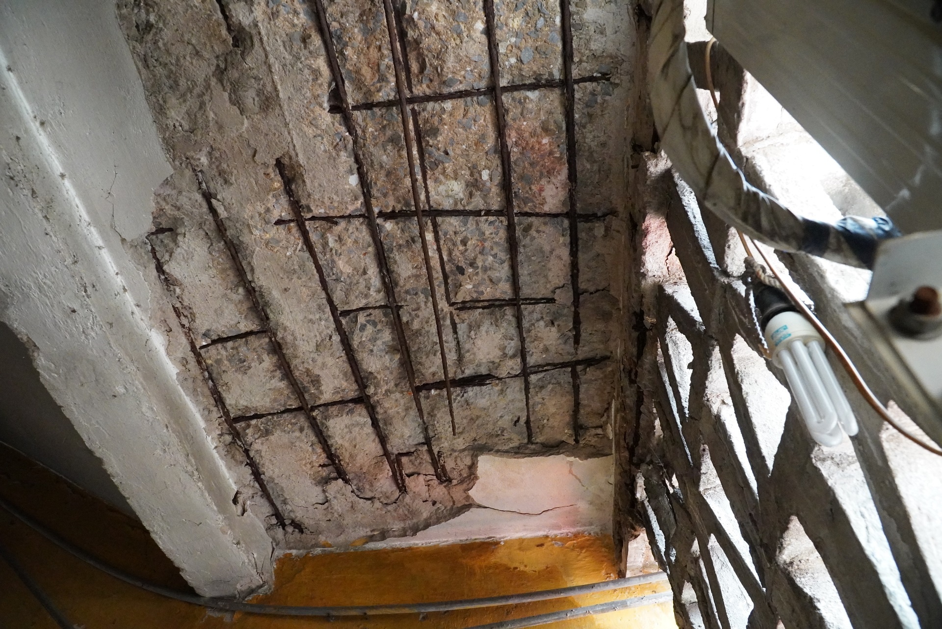 song nom nop trong khu tap the anh 4