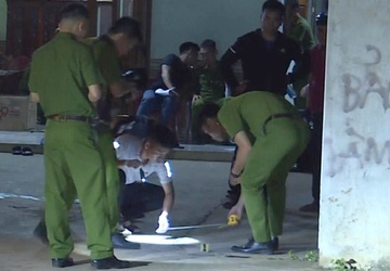 Dam chet ban nhau tai choi ca hinh anh