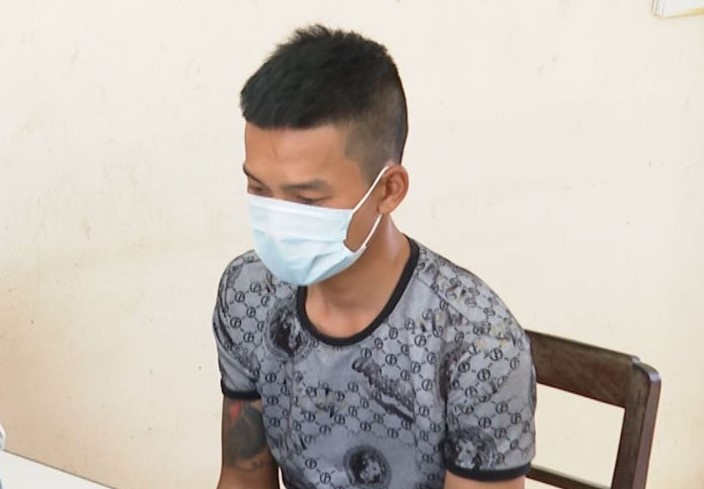 Bat giu ke chuyen cuop giat tai san cua phu nu va hoc sinh hinh anh