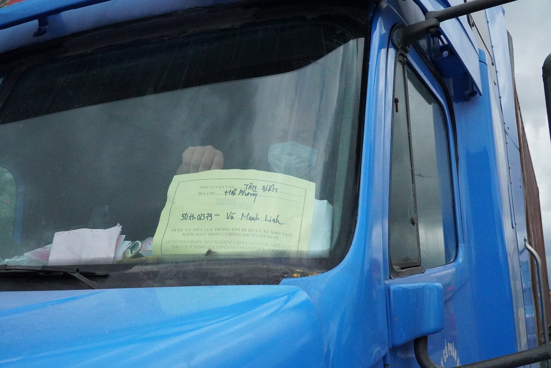 cua ngo Hai Phong un tac anh 4