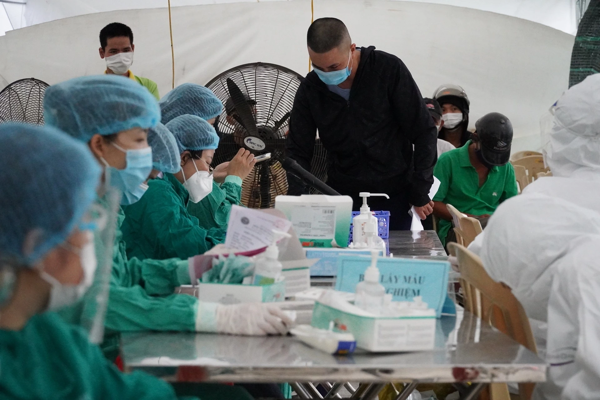 cua ngo Hai Phong un tac anh 6