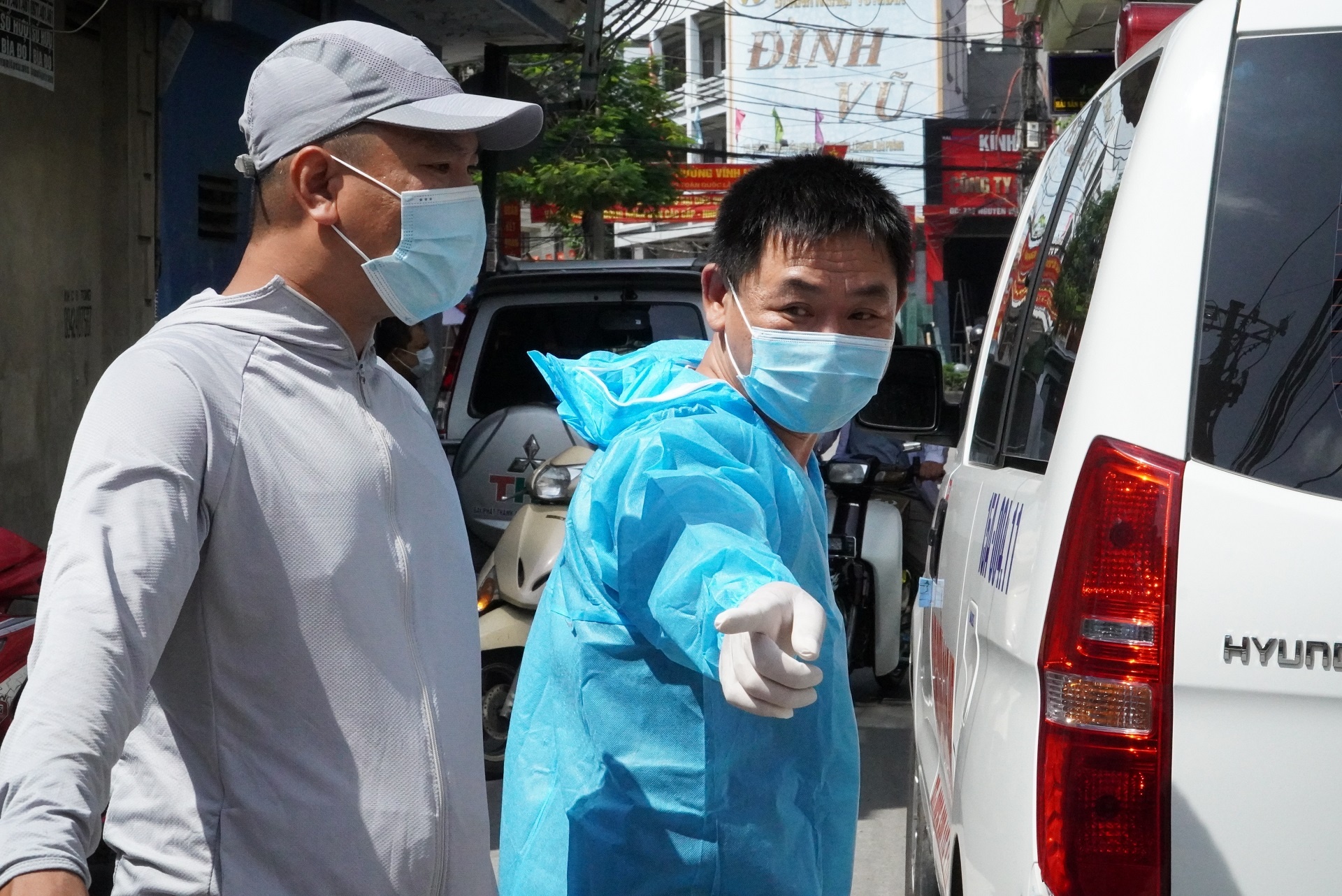 Hai Phong xet nghiem cho 200 nguoi anh 2