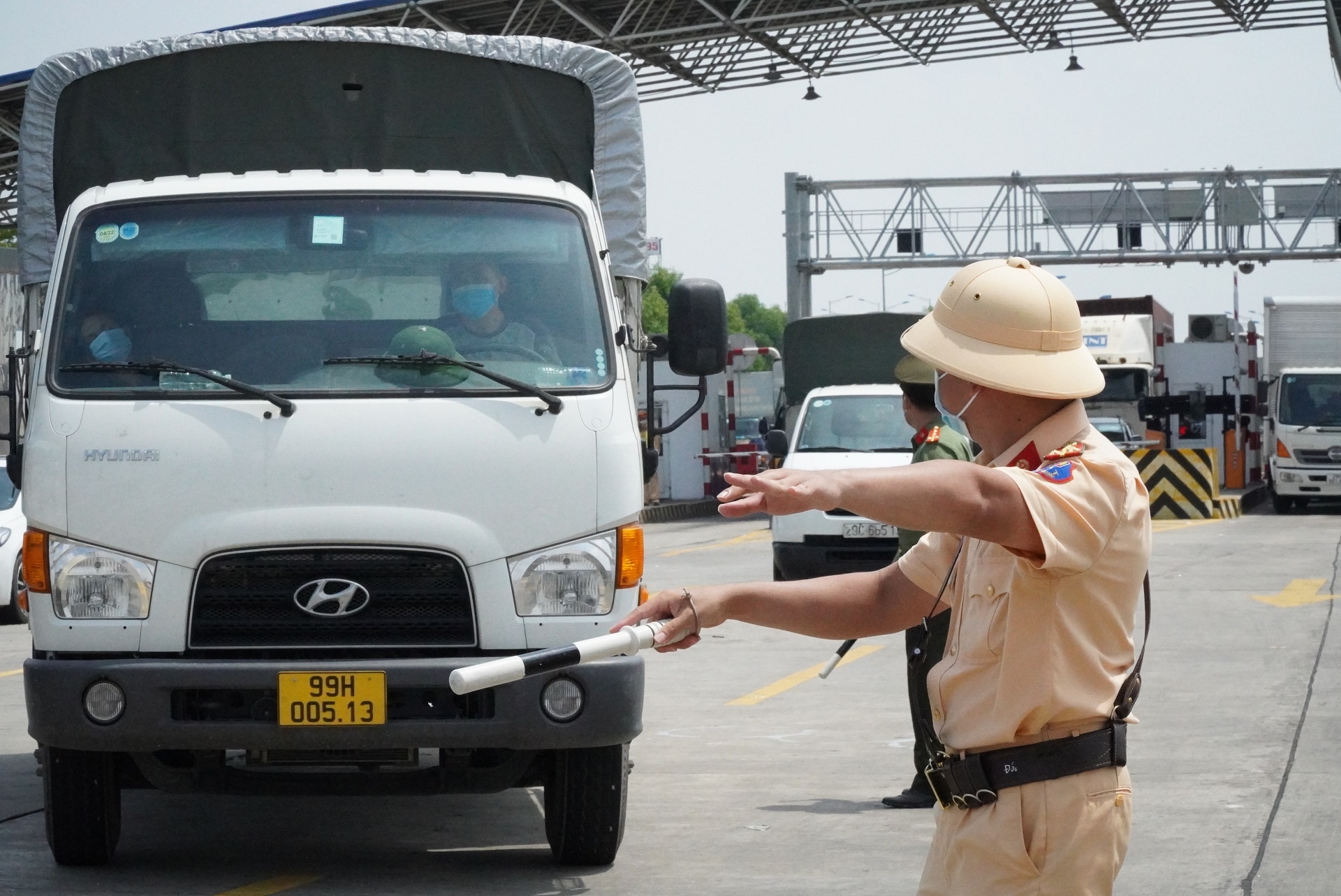 tai xe va vat o chot Hai Phong anh 2