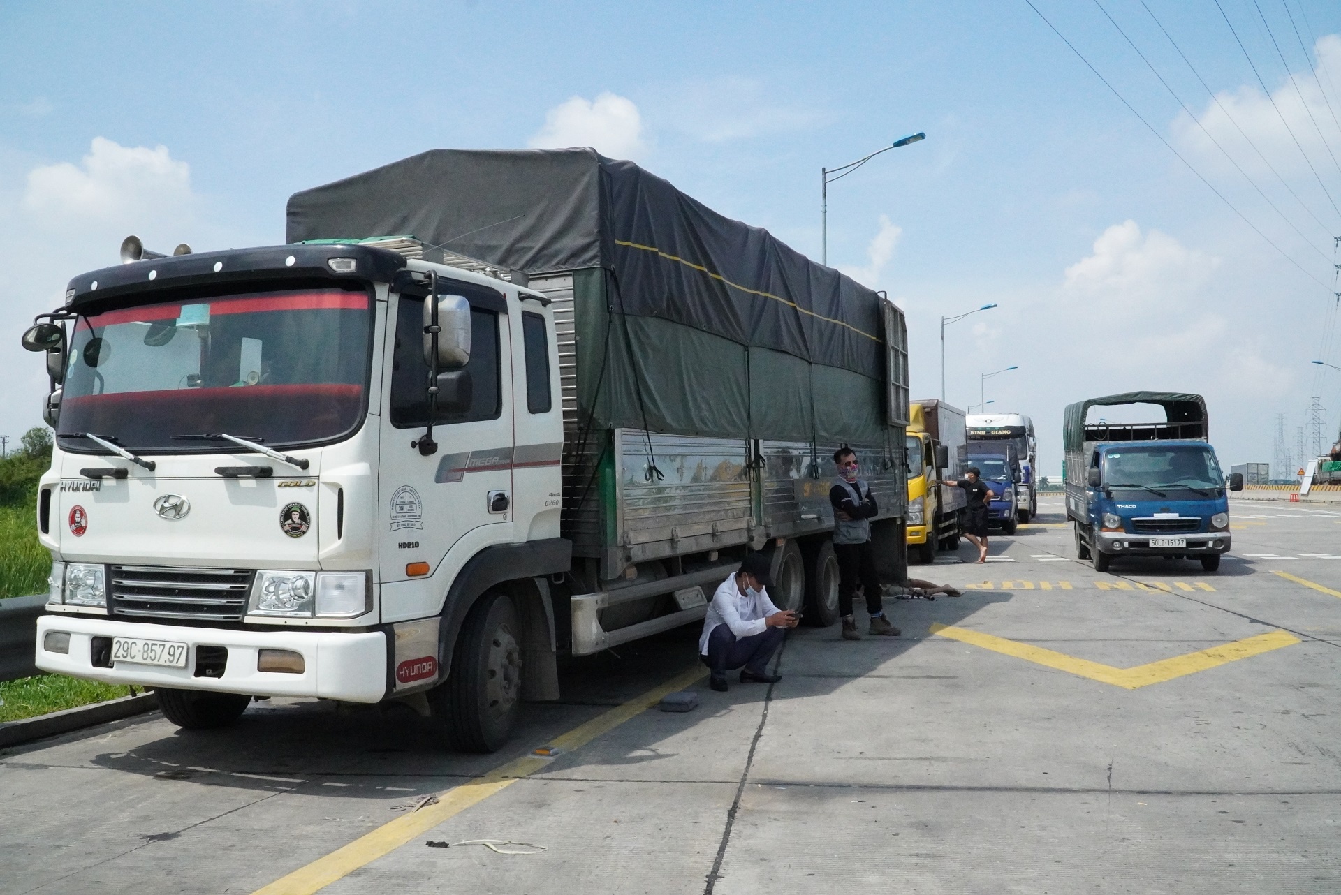 tai xe va vat o chot Hai Phong anh 3