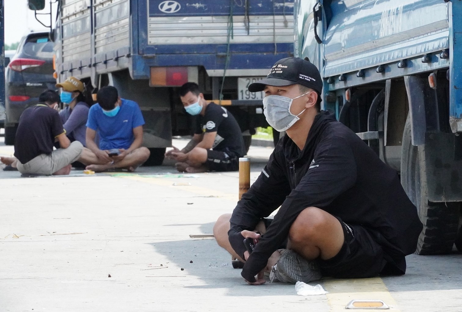 Tai xe Ha Noi va vat cho trung chuyen hang hoa vao Hai Phong hinh anh