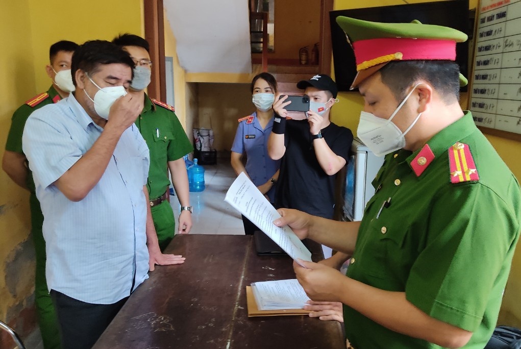 bắt quyền cục trưởng quản lý thị trường ảnh 1 bat quyen cuc truong quan ly thi truong anh 1