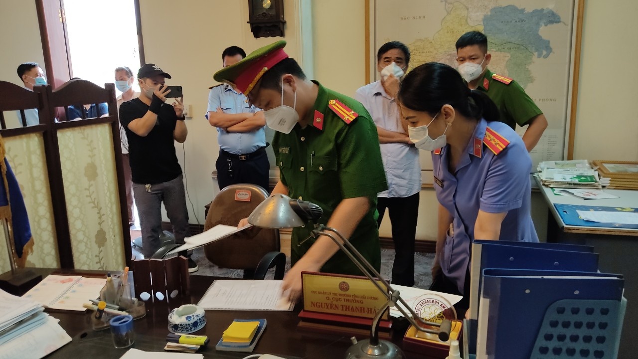 cuc truong lua chay viec anh 1