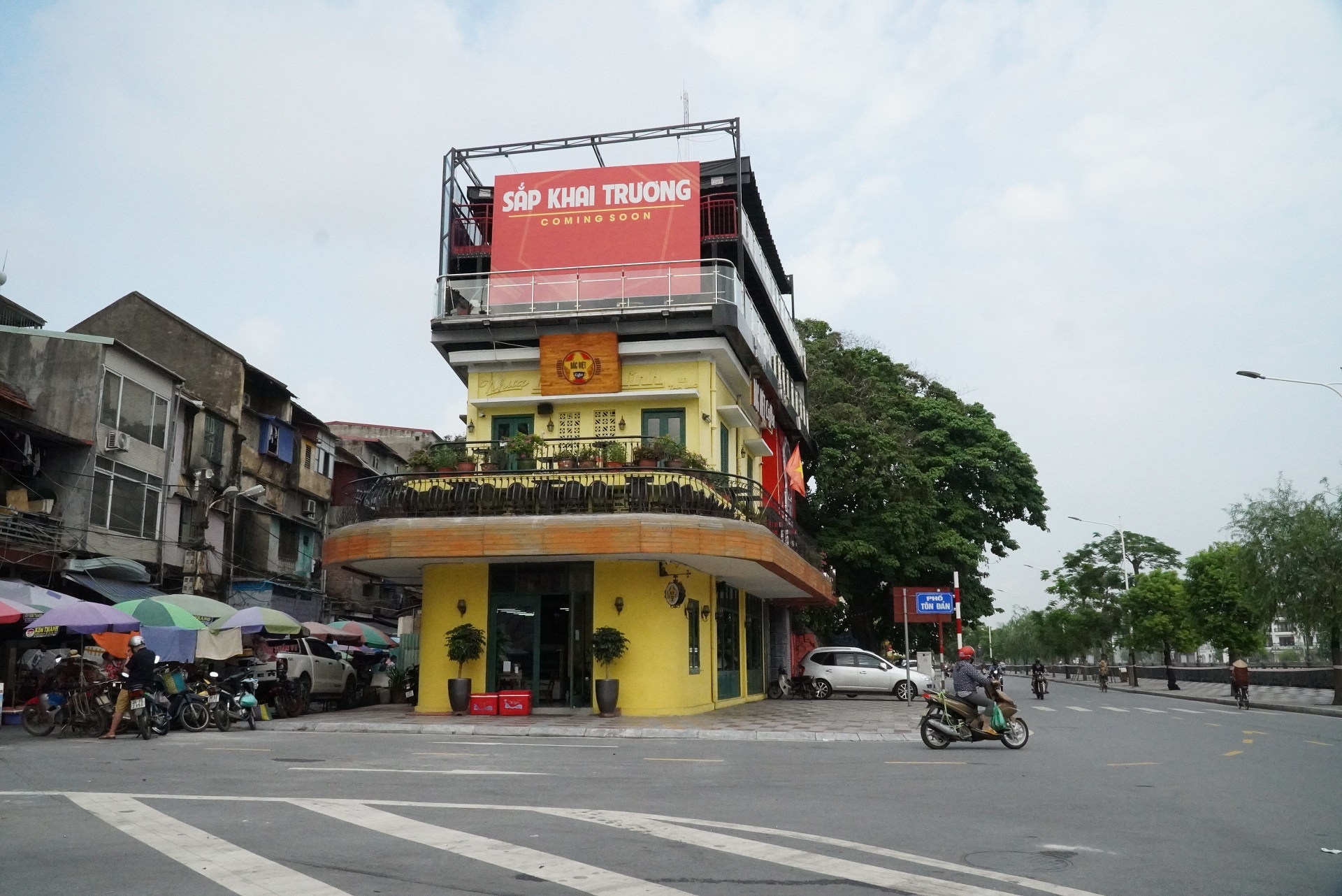 hang quan Hai Phong ban mang ve anh 1