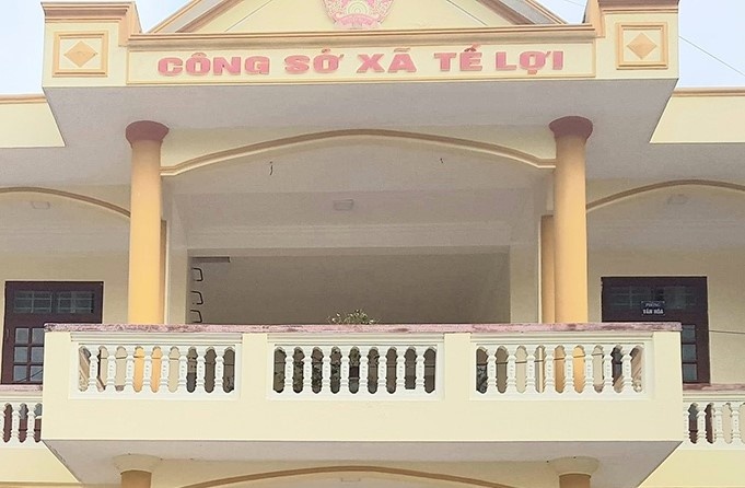 Danh bac tai tru so, 4 lanh dao xa bi cach chuc hinh anh