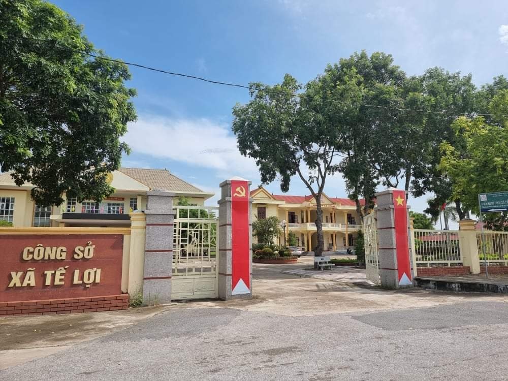 cach tat ca chuc vu 4 can bo xa anh 1