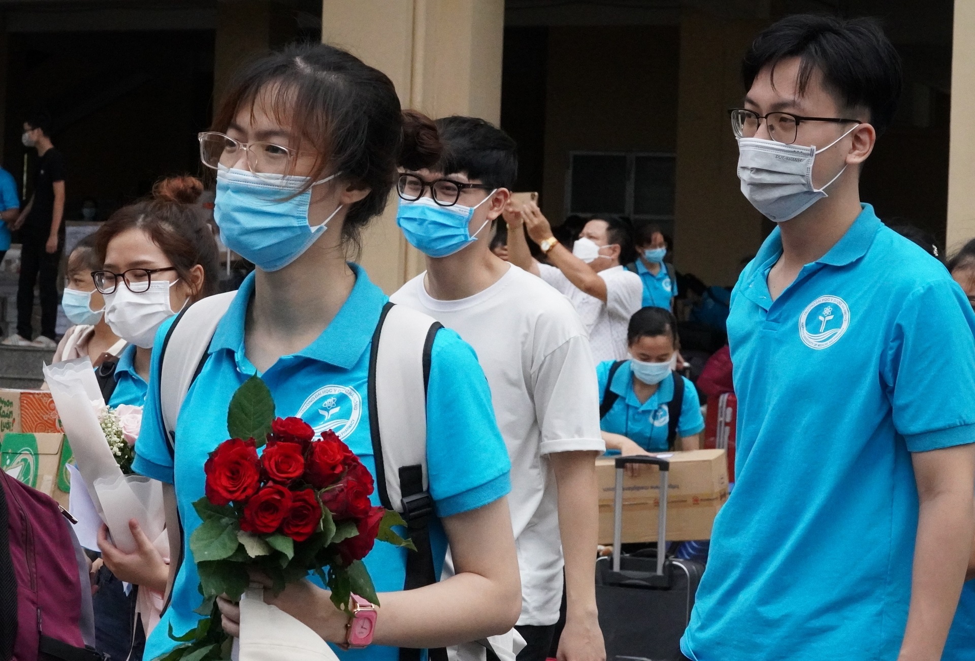 sinh vien Hai Phong chi vien TP.HCM anh 5