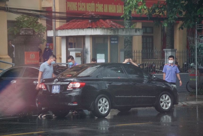 dinh chi pho vien truong Bach Long Vy anh 1