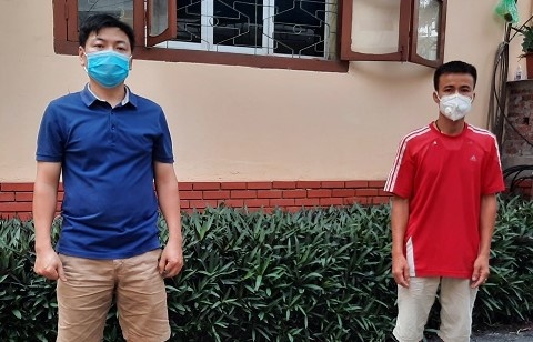 Tai xe nho em ho lam gia 11 giay xet nghiem Covid-19 hinh anh