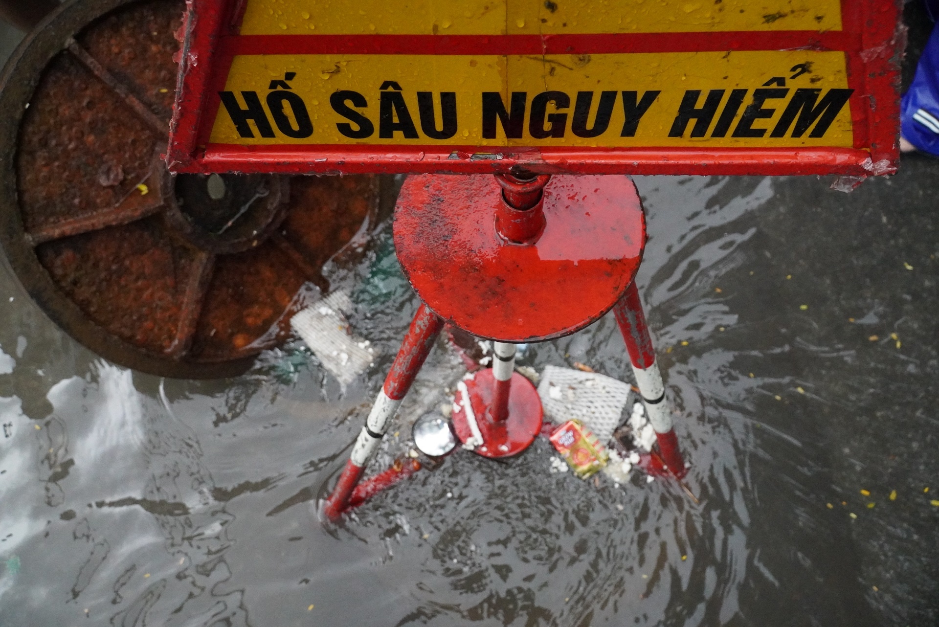 Hai Phong ngap anh 9