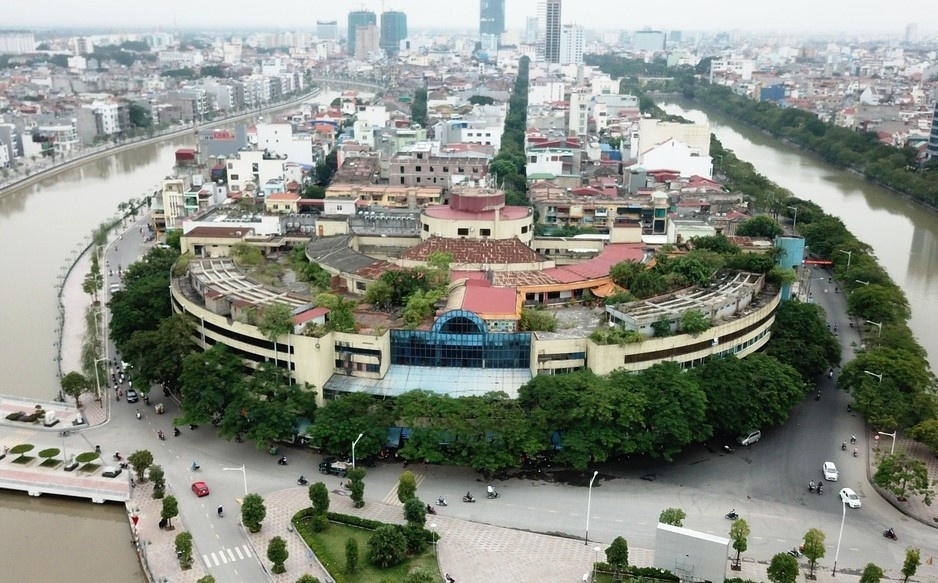 Chi co 1 nha dau tu dang ky xay to hop thuong mai 40 tang tai cho Sat hinh anh