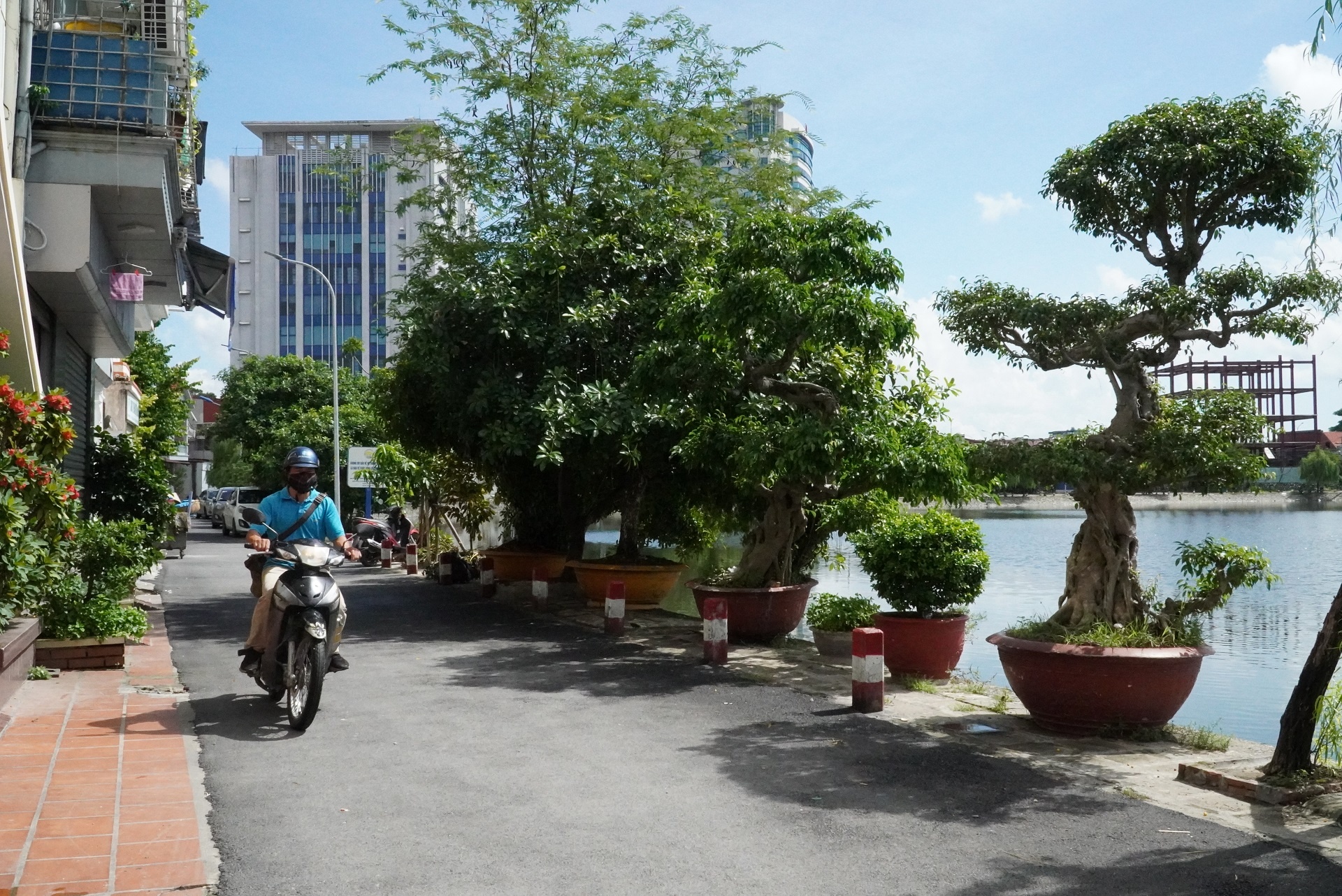 bat an canh ho dieu hoa khong lan can anh 7