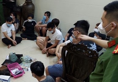 Dot kich soi bac, thu giu hon 700 trieu dong hinh anh