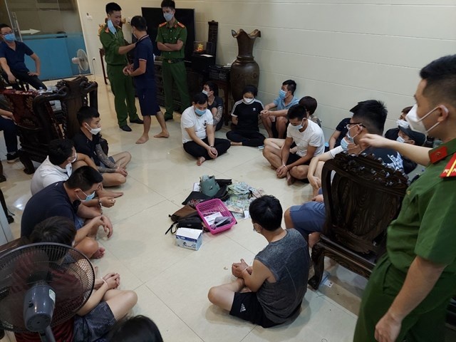 bat 10 nam nu danh bac anh 1