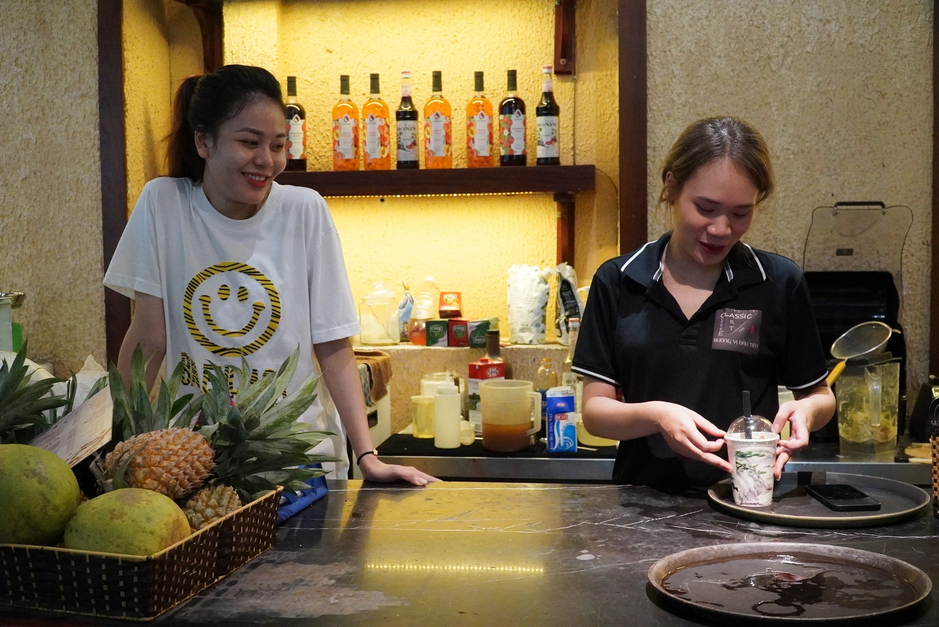 Hai Phong ngay dau ban tai cho anh 7