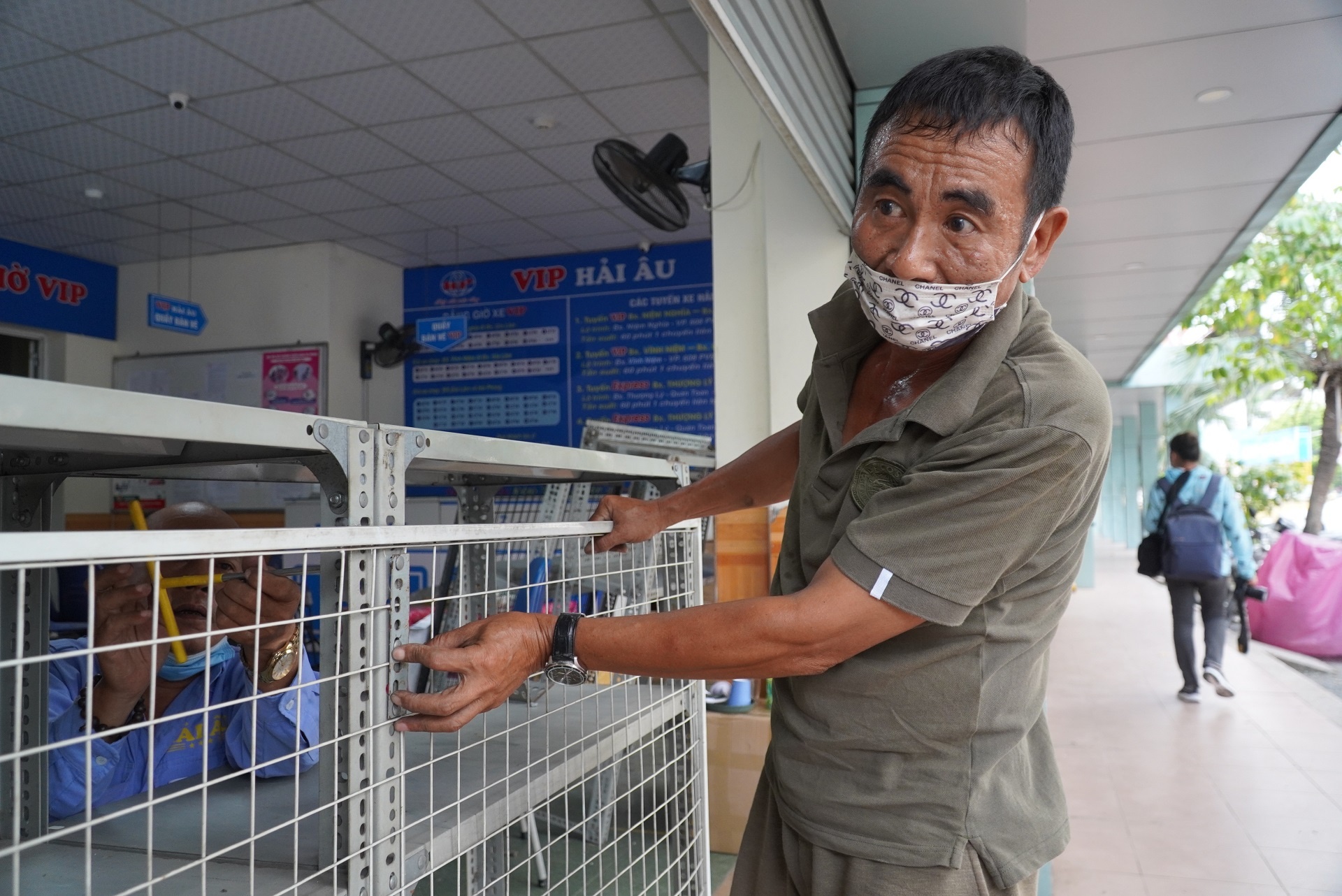 Ngay cuoi tai ben xe Niem Nghia anh 11