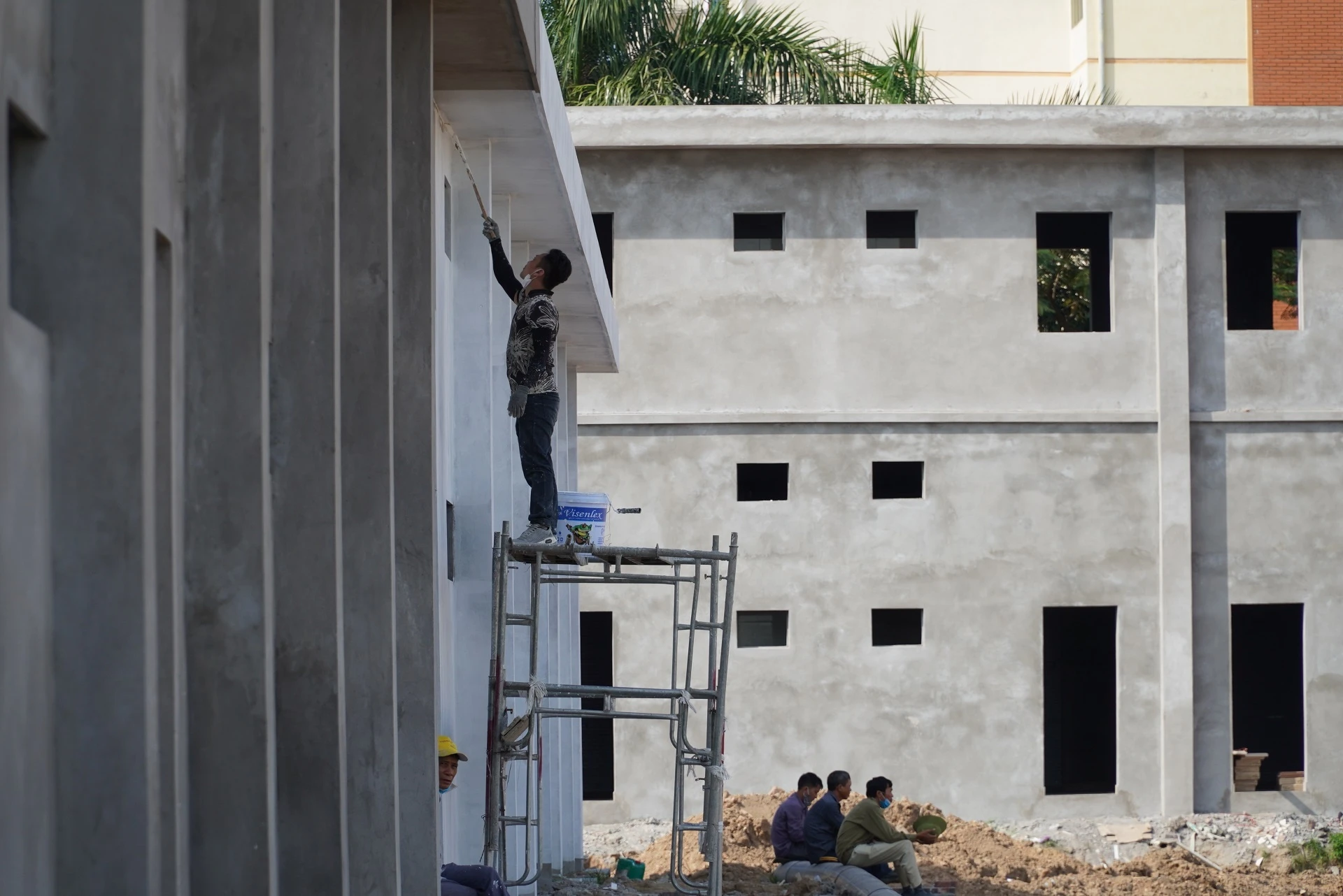 ben xe vinh niem hien dai anh 10