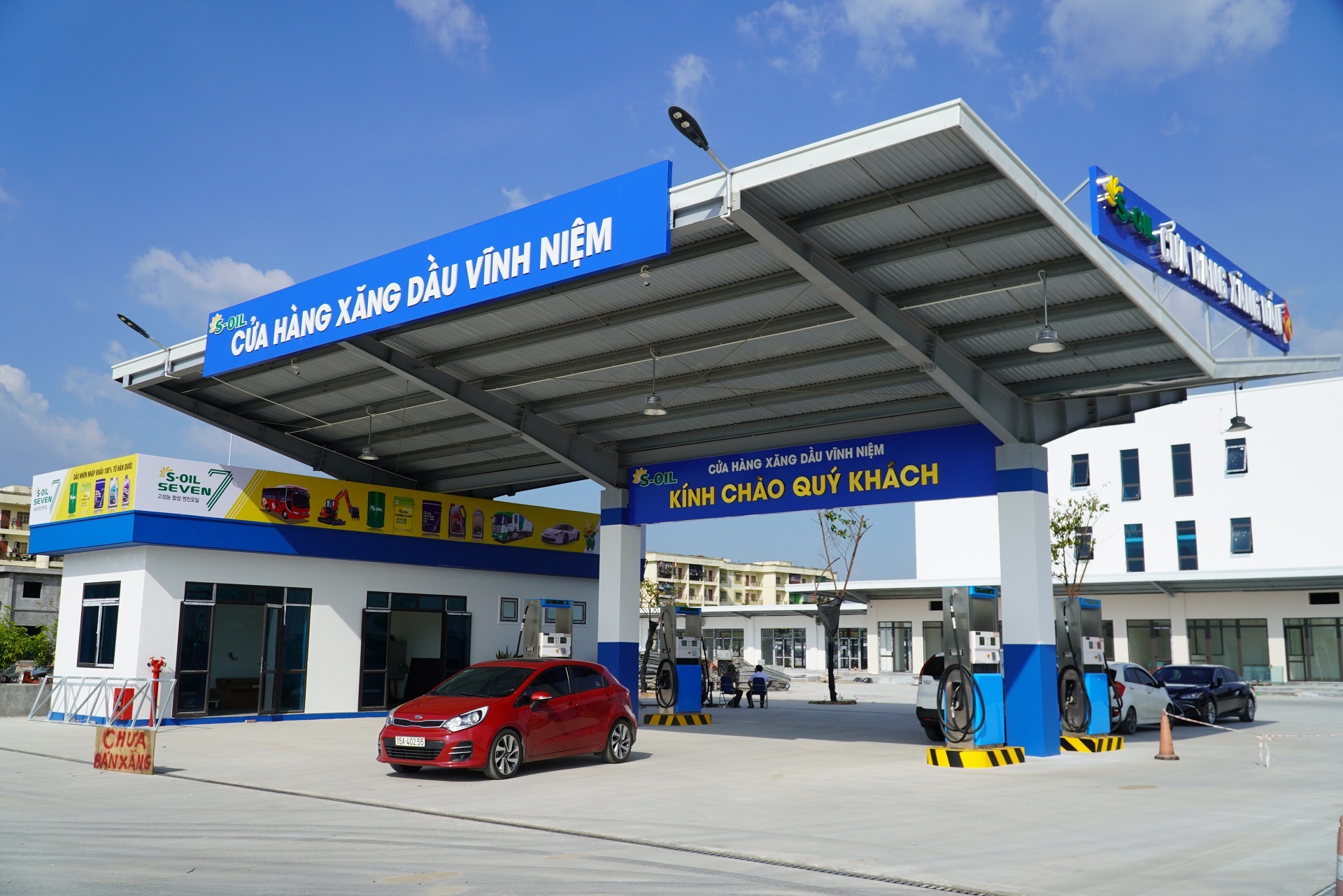 ben xe vinh niem hien dai anh 9