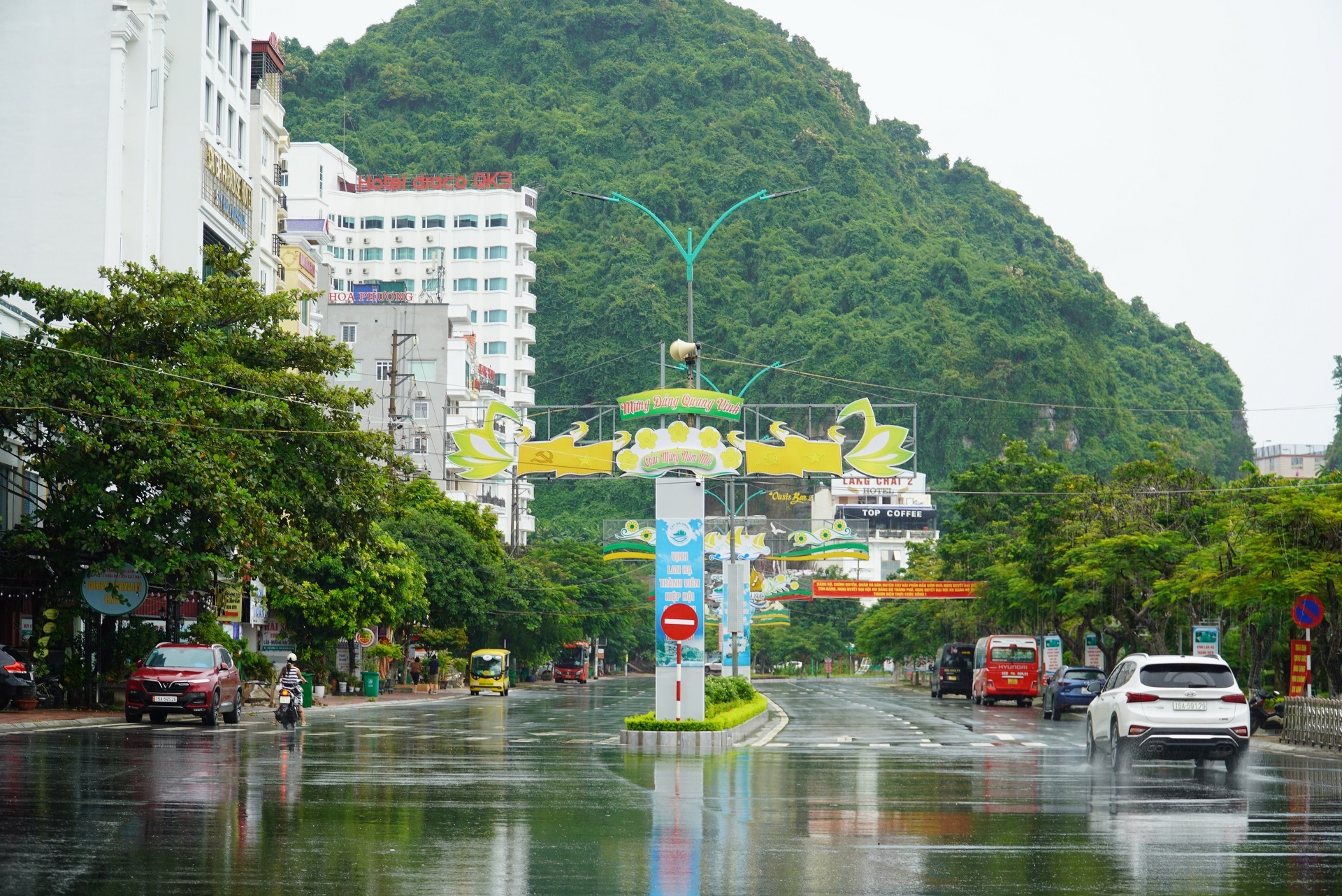 cat ba vang lang truoc bao anh 2