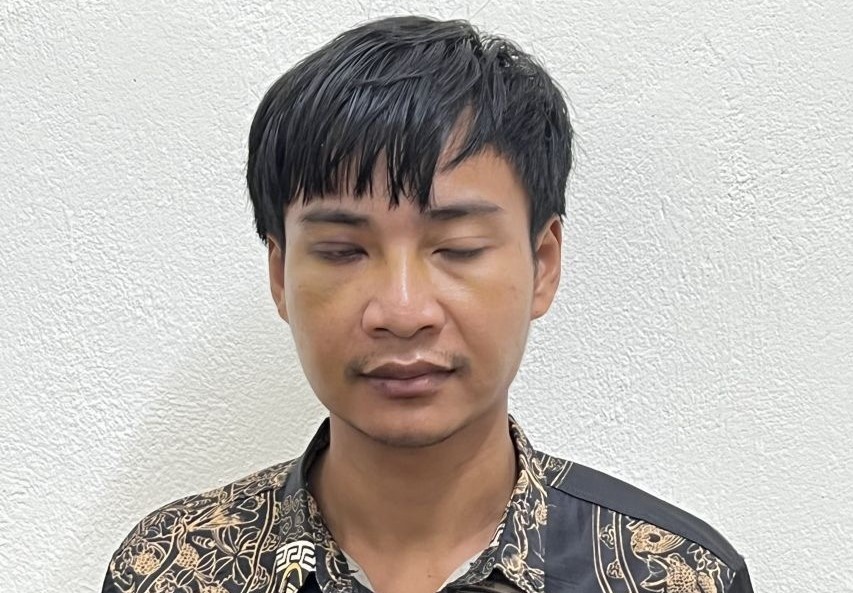 Doa chem to giam sat cong dong khi tron cach ly hinh anh